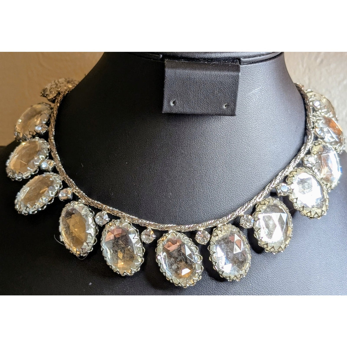 SCHREINER Rare New York Glass Cabochon & Silver Braided Chain Vintage Necklace