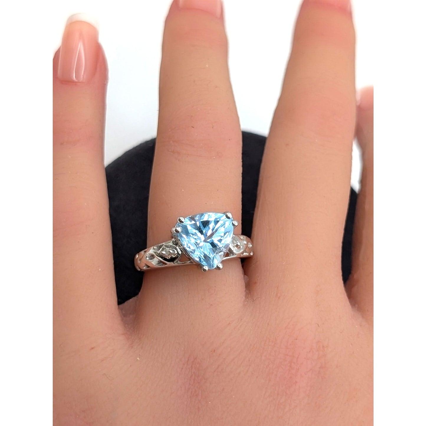 925 Sterling Silver Trillion Cut Blue Topaz & Diamond Ring Size 6.5