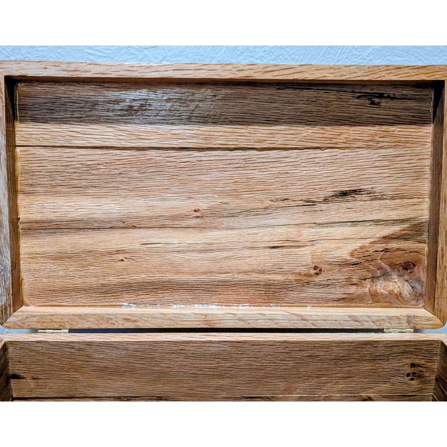 Hand Crafted Hinged Oak Box W/ Purple Heart Wood Handle Approximately 8" X 13.5"