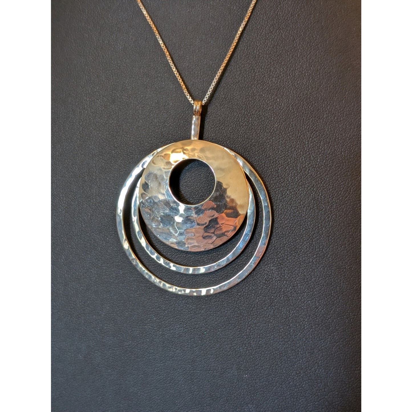 Retired Silpada 925 Sterling Hammered Rings Sterling Silver Pendant Necklace