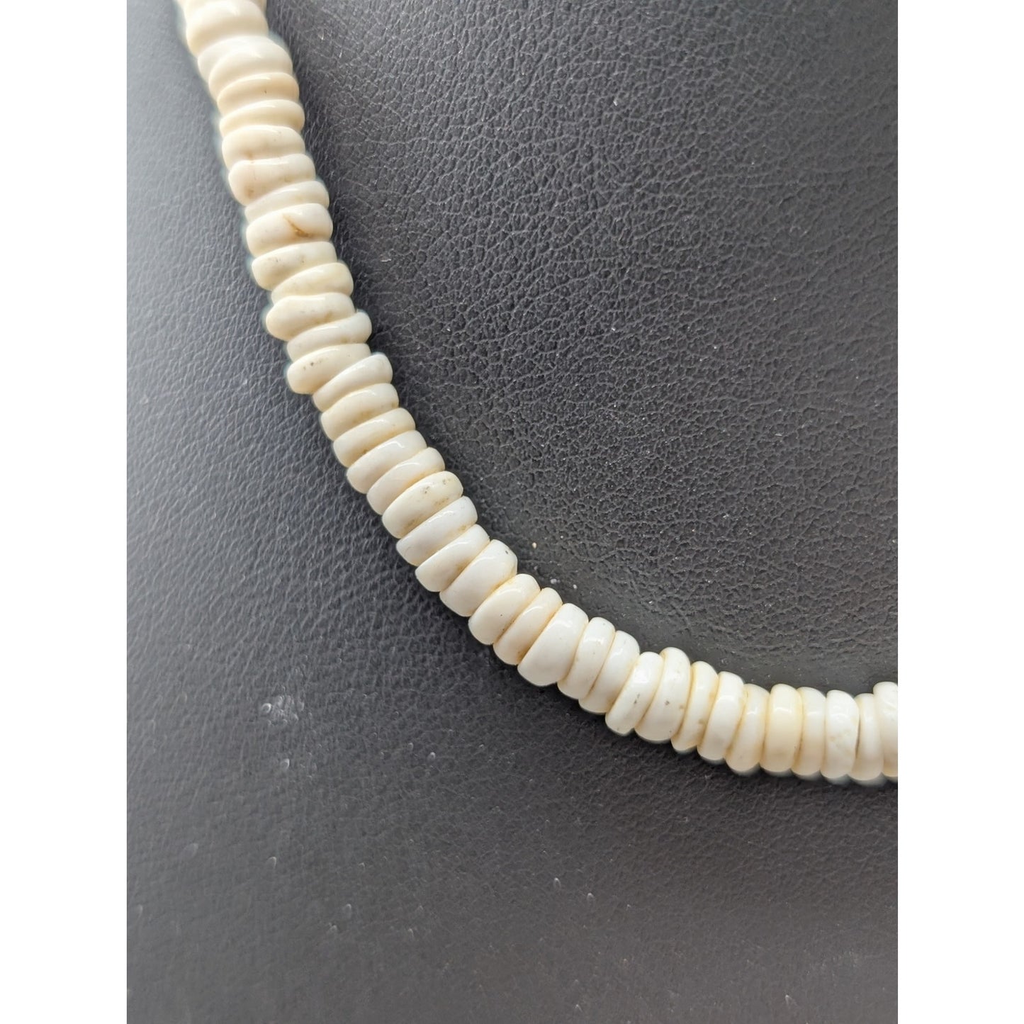 Vintage Genuine Puka Shell Barrel Clasp 16" Choker Necklace