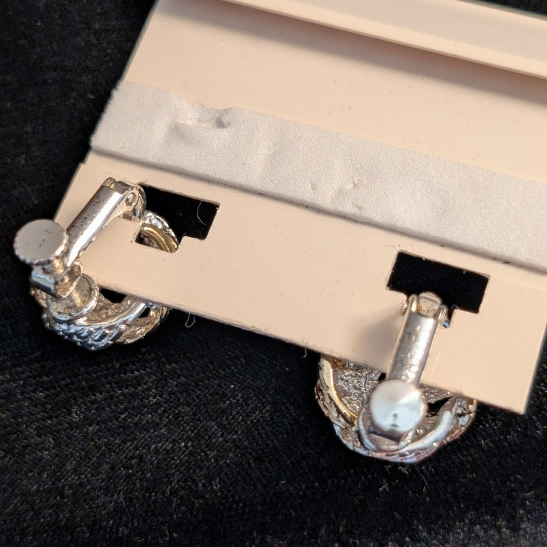 Vintage NWT Napier Screw Back Clip On Two Tone Textured Knot Earring