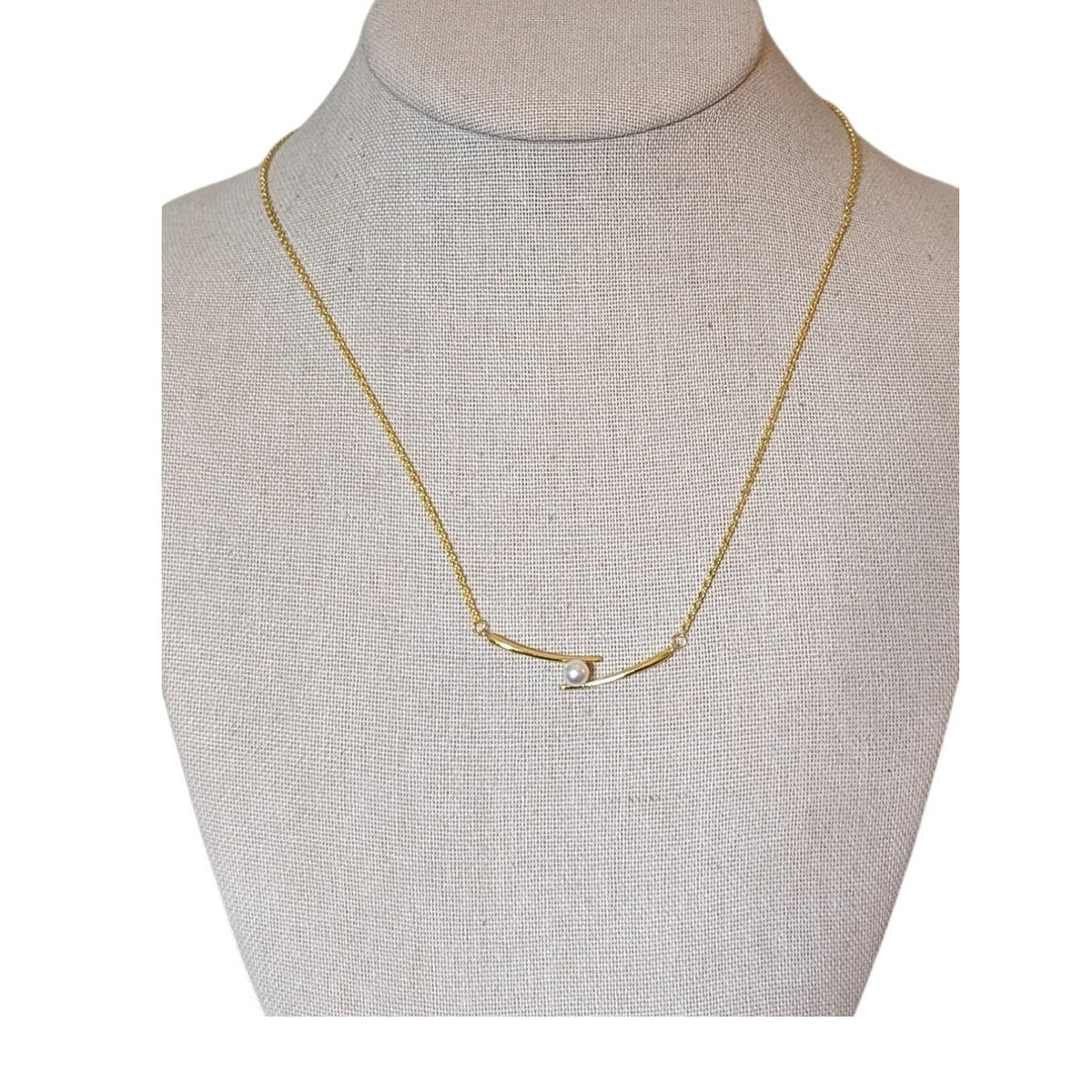 Floating French Faux Pearl Marked Gold Tone Necklace