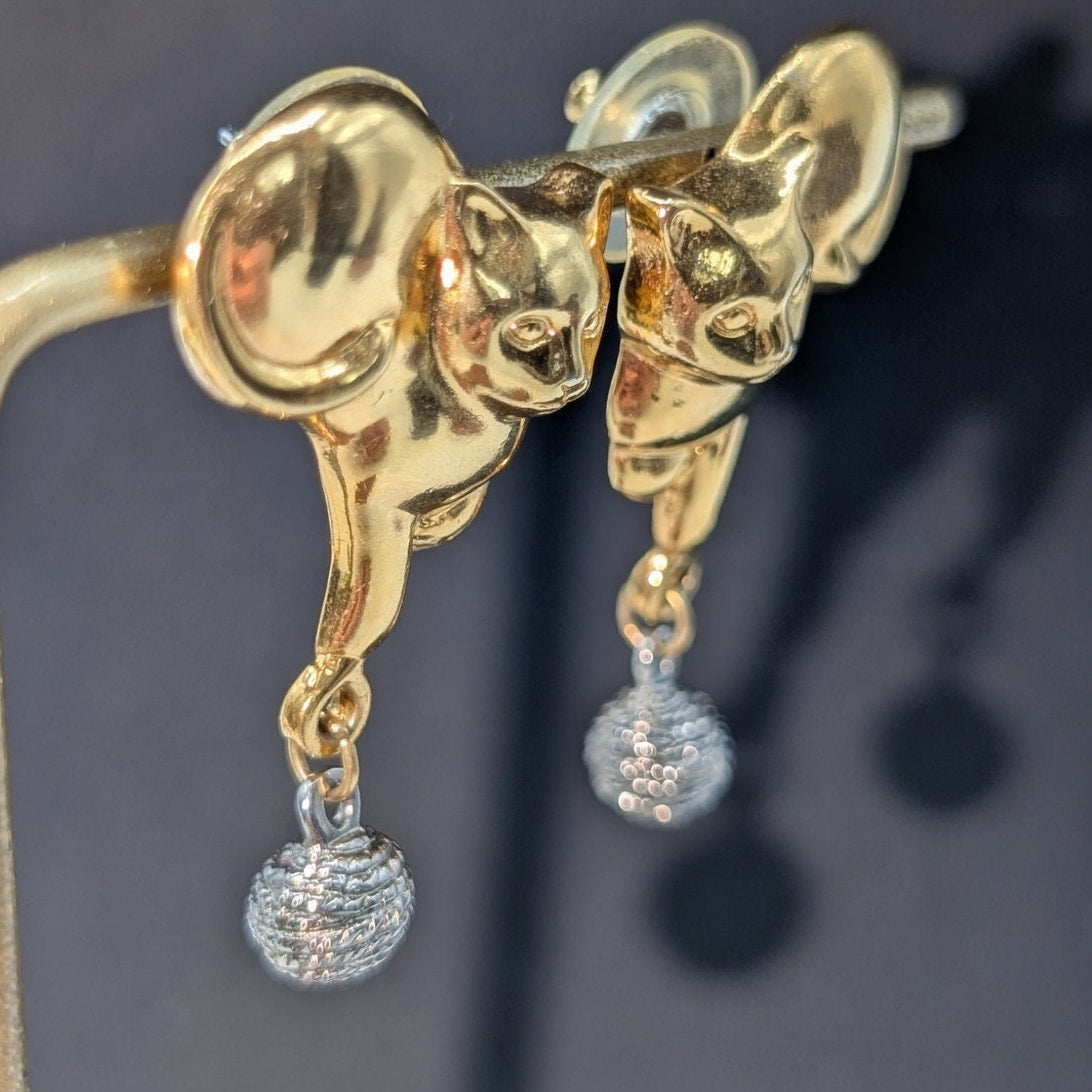 Two Tone Metal Adorable Playful Cats W/ Dangling Ball of Yarn Pierced Earrings