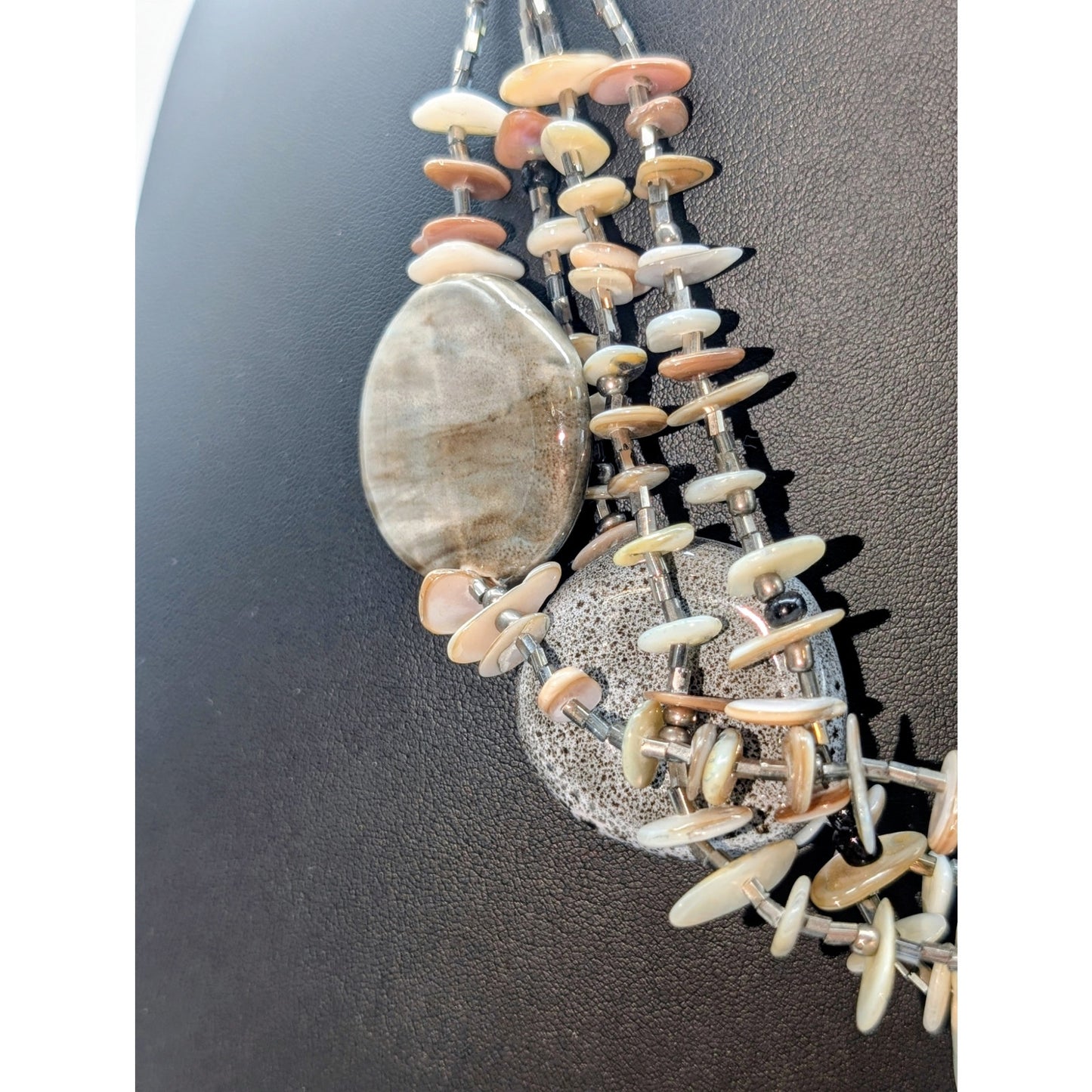 Cg Chunky Multi-Strand Ceramic Shell Bead 17.5"-20" Necklace