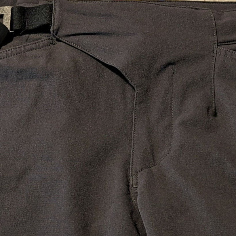 The North Face Grey Women's Athletic Outdoor Winter Slim Straight Pant Size 4