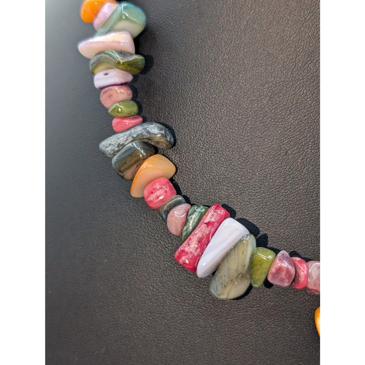 Multi-Color Shell Stone Chip Bead 17"-19" Necklace