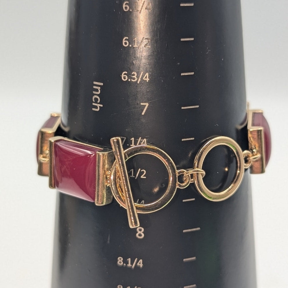 Burgundy Red Gold Tone Rectangle Cab Station Toggle Clasp Bracelet