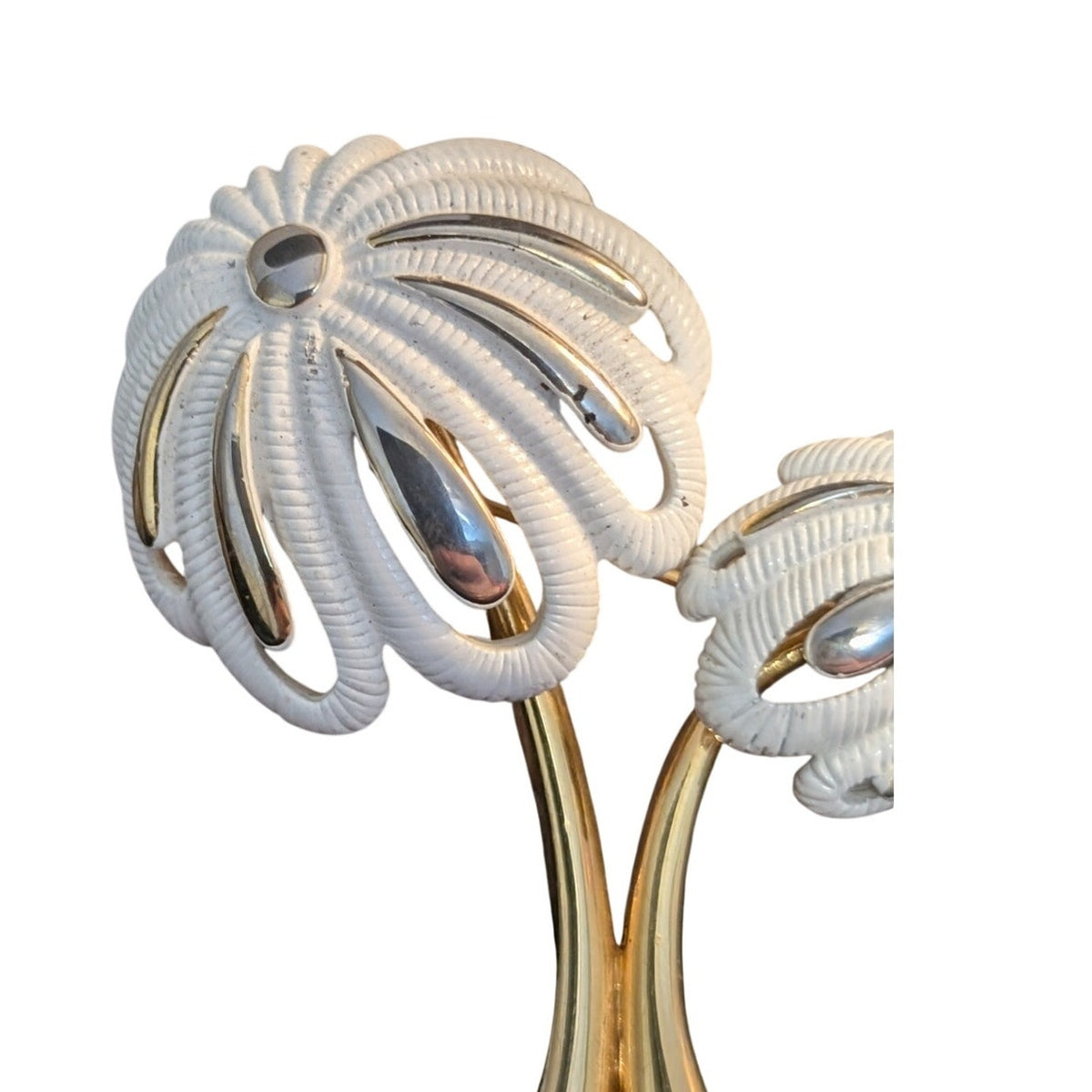 Vintage Signed Monet Rare Palm Tree White Enamel Gold Tone Brooch