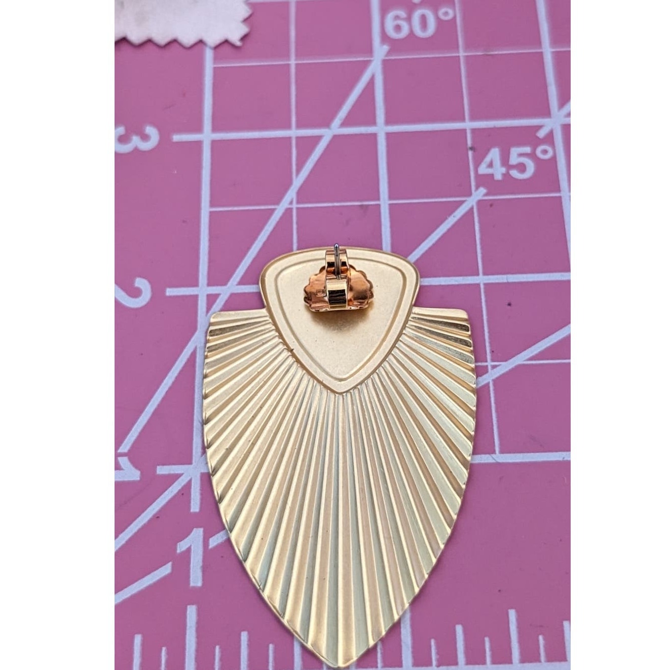 Large Boho Lightweight Leaf/Shield Cream Enamel Gold Tone Earrings
