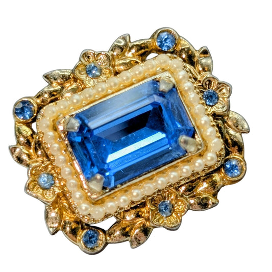 Vintage 40s Signed Coro Charmian Blue Emerald Cut Rhinestone Gold Tone Brooch
