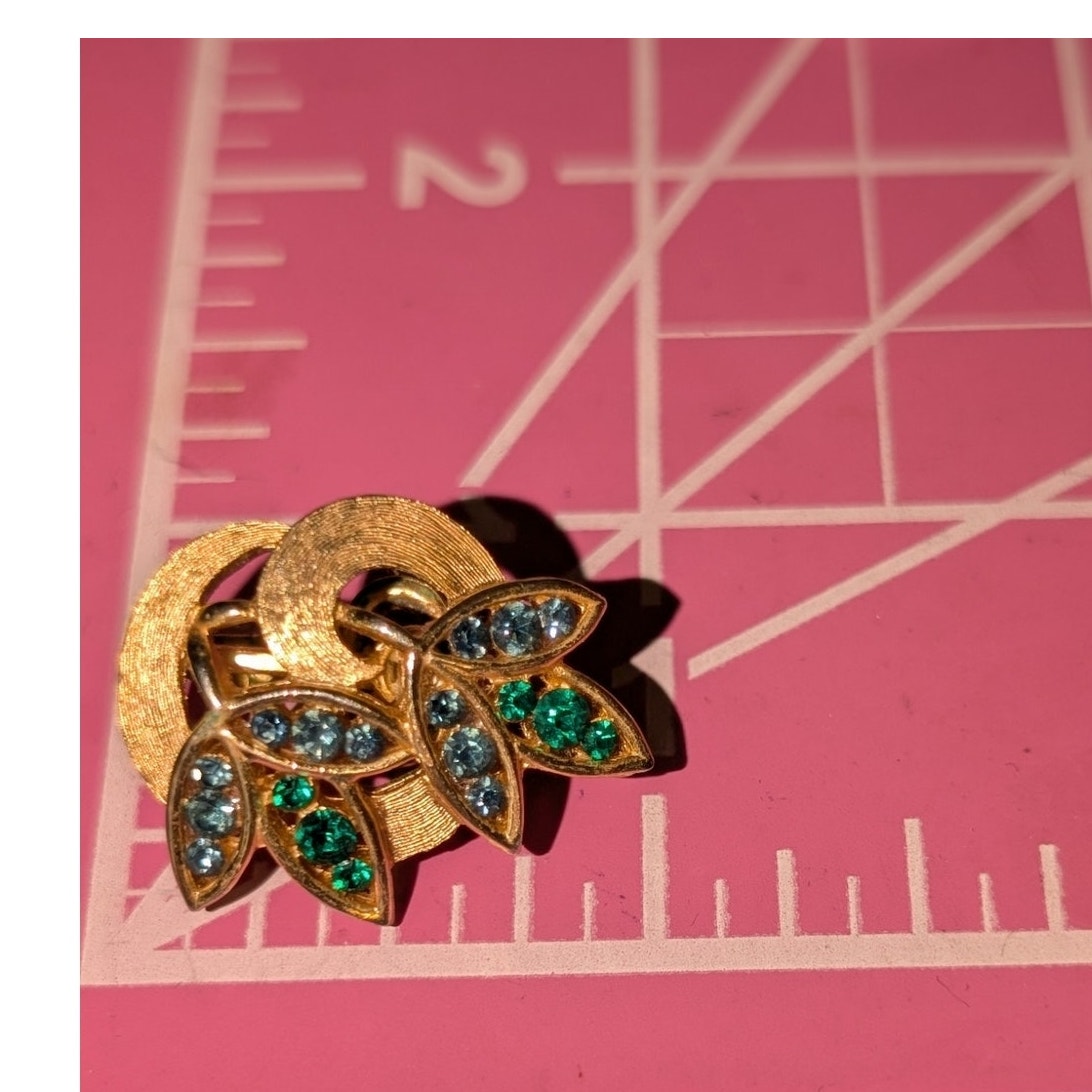 VTG Signed Crown Trifari Blue Green Rhinestone Leaf Brushed Gold Tone Earrings