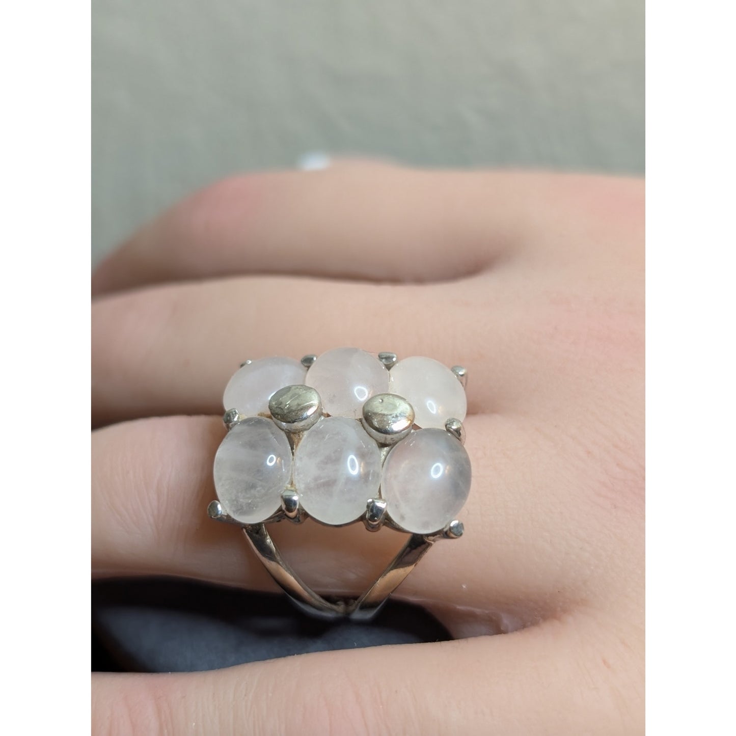 Large Six Quartz Stone 925 Sterling Silver Split Shank Ring Size 7.5