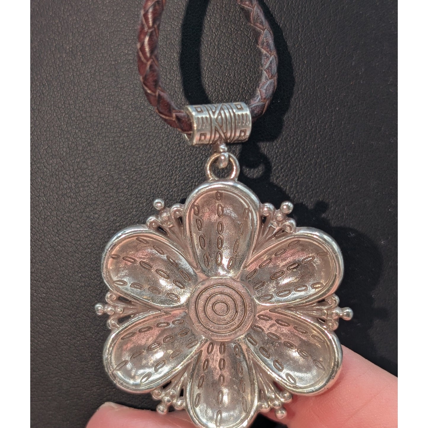 Brighton Rare "Safari Flower" Enamel Pendant Brown Leather 17"-19" Necklace