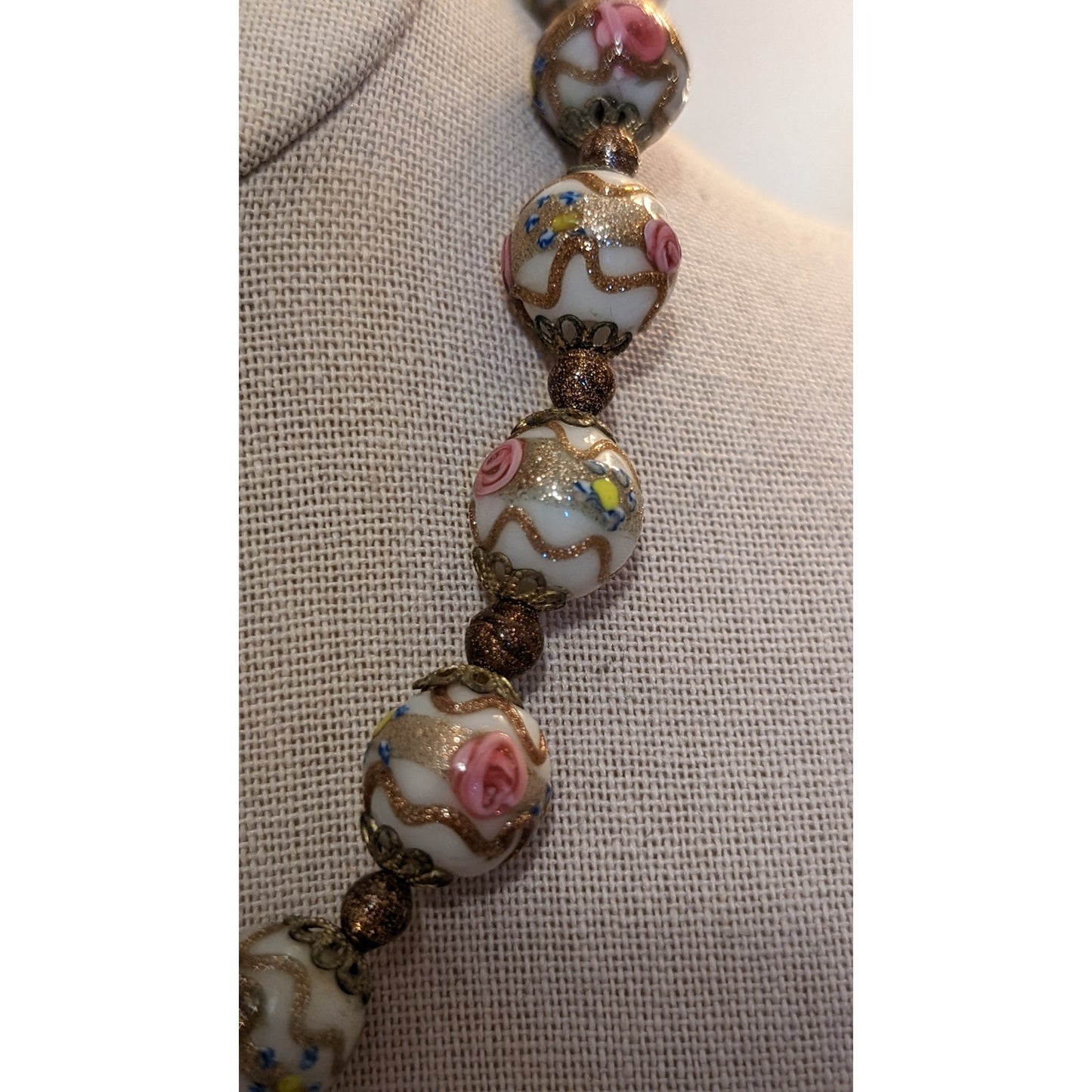 Vintage Venetian Glass Wedding Cake White Bases Roses 16" Necklace