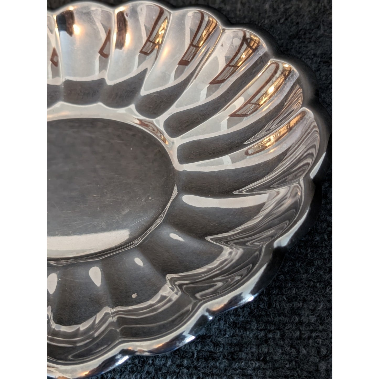Mid 20th Century Reed & Barton Scalloped Silver Plate Holliday Collection Bowl