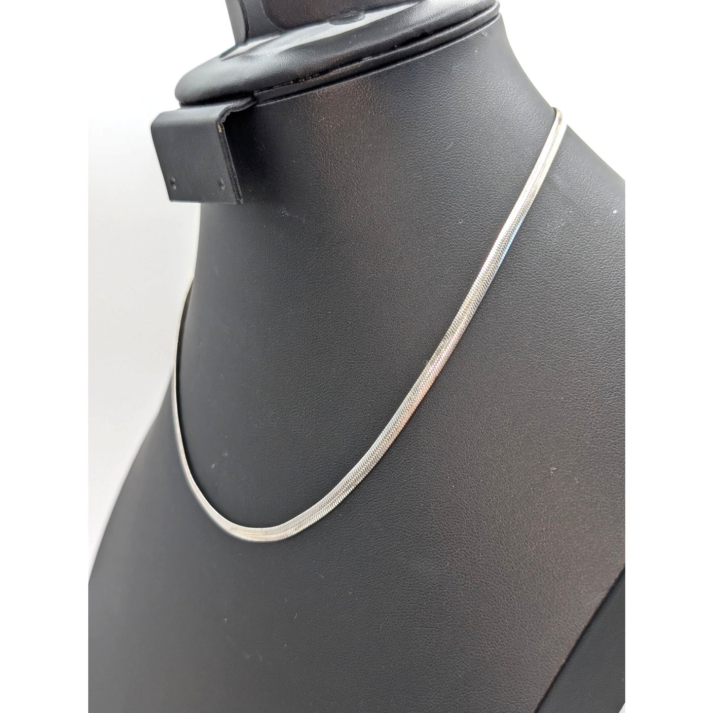 925 Sterling Silver 1/8" Fluid Herringbone 18" Chain Necklace 10.06g
