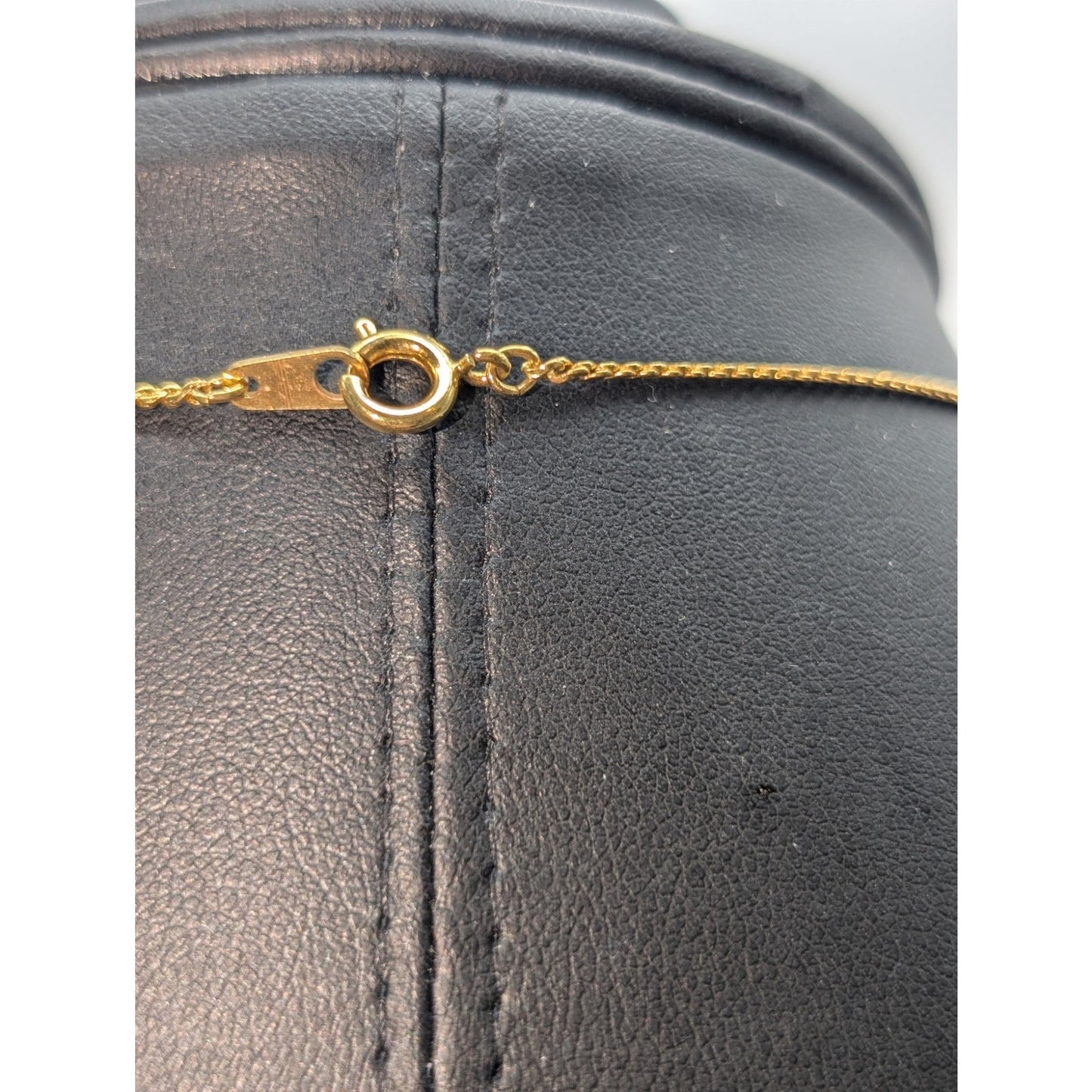 Vtg Made in Thailand 17.25" Gold Tone Enamel Cloisonne Red Fish Pendant Necklace