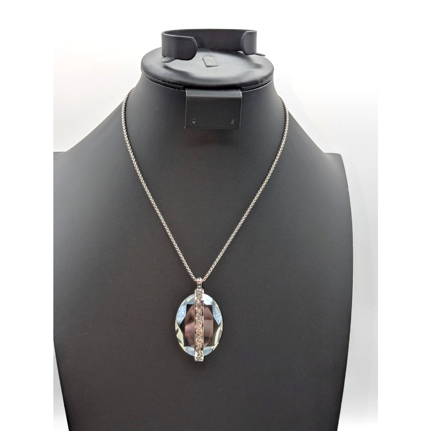 Chico's Convertible Faceted Glass Pendant Silver Tone Long Adjustable Necklace