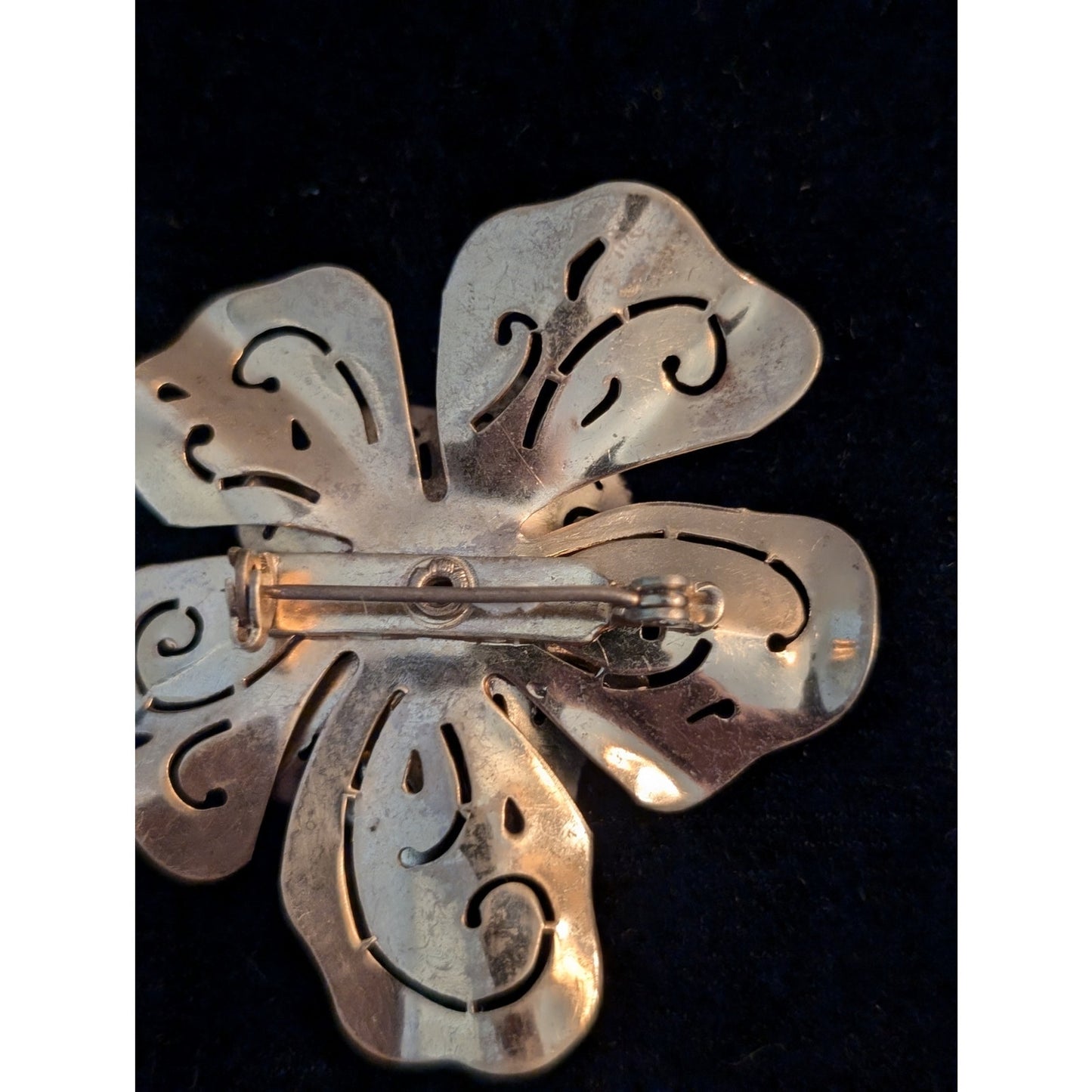 Vintage Gold Tone Cut Out 3D Blue Rhinestone Brooch
