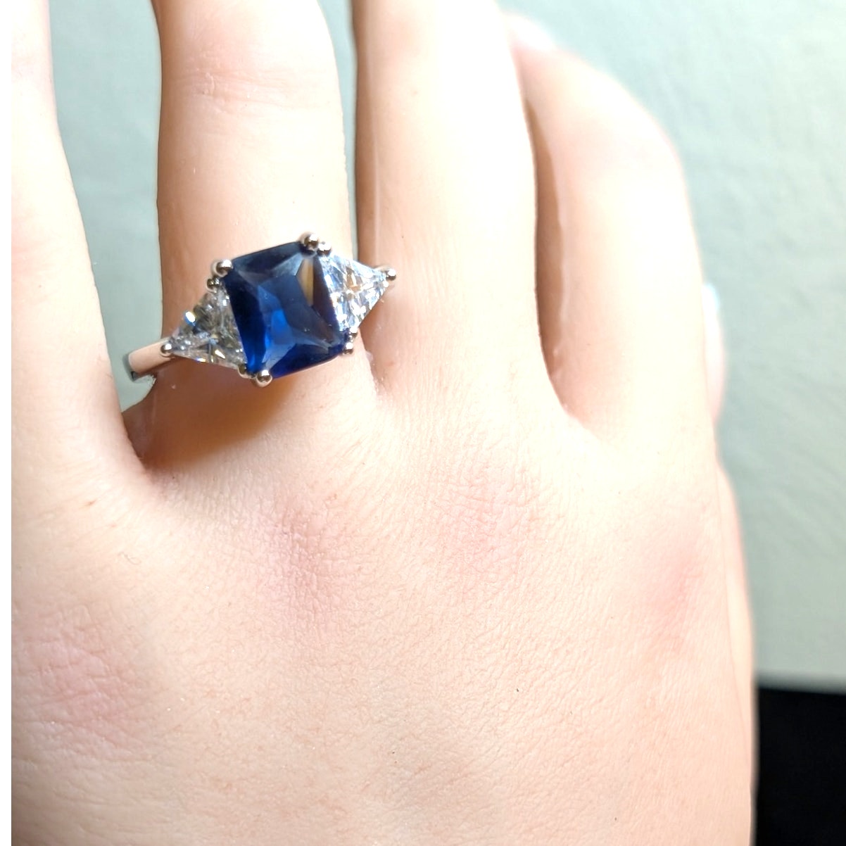 Avon Square Blue Center Stone CZ Trillions Silver Tone Fashion Ring Sz 11