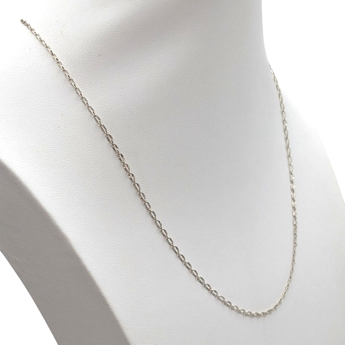 Vtg 925 Sterling Silver Unique Oval Diamond Cut Etched 18.5" Chain Link Necklace