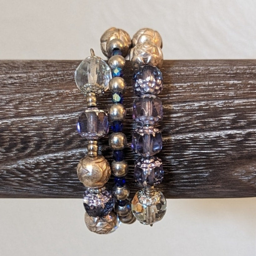 Silvertone Rose Purple & Clear AB Glass Crystal Beaded Small Wire Wrap Bracelet