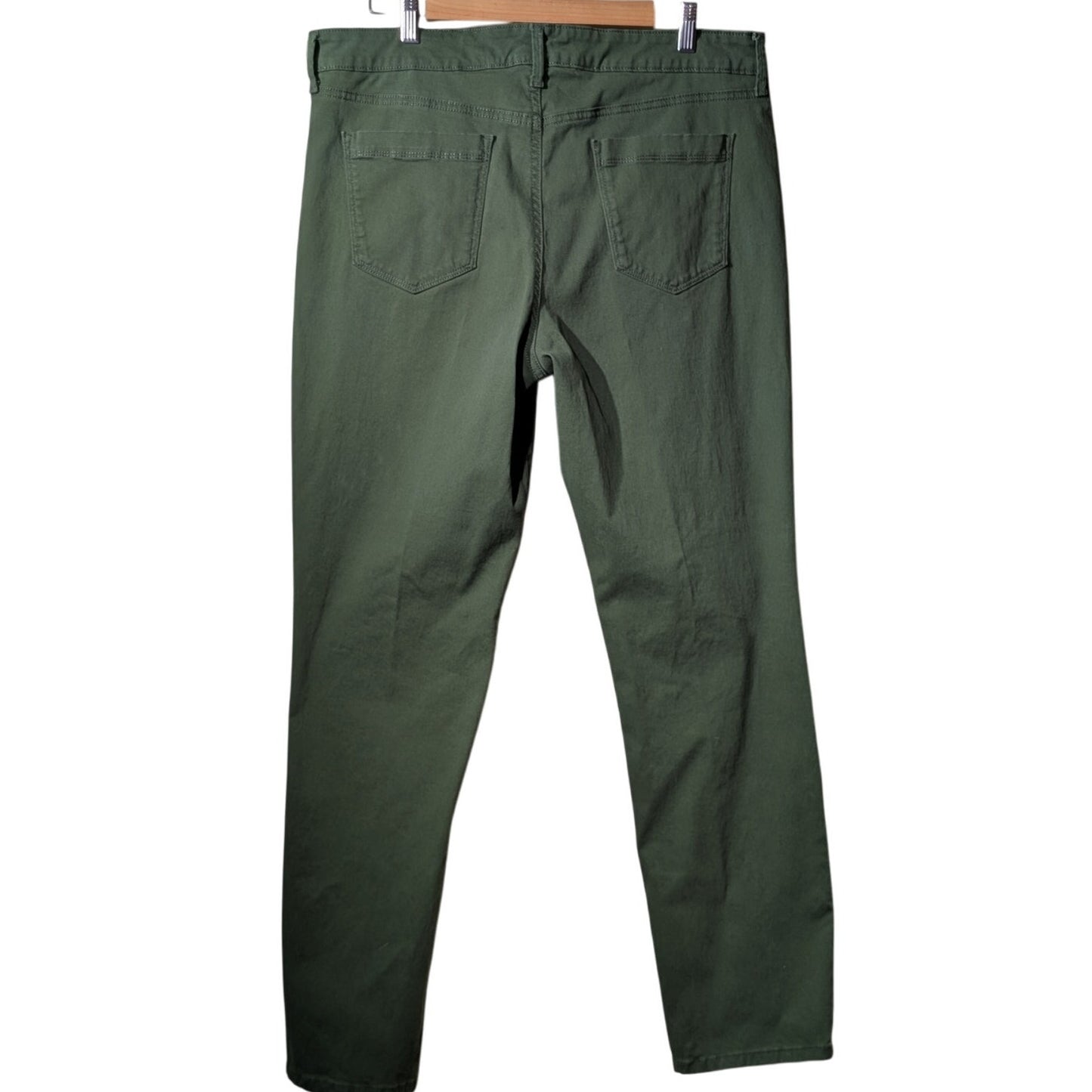 Bandolino 'Amy' Hidden Forest Cotton Stretch Straight Pant Womens' Size 16