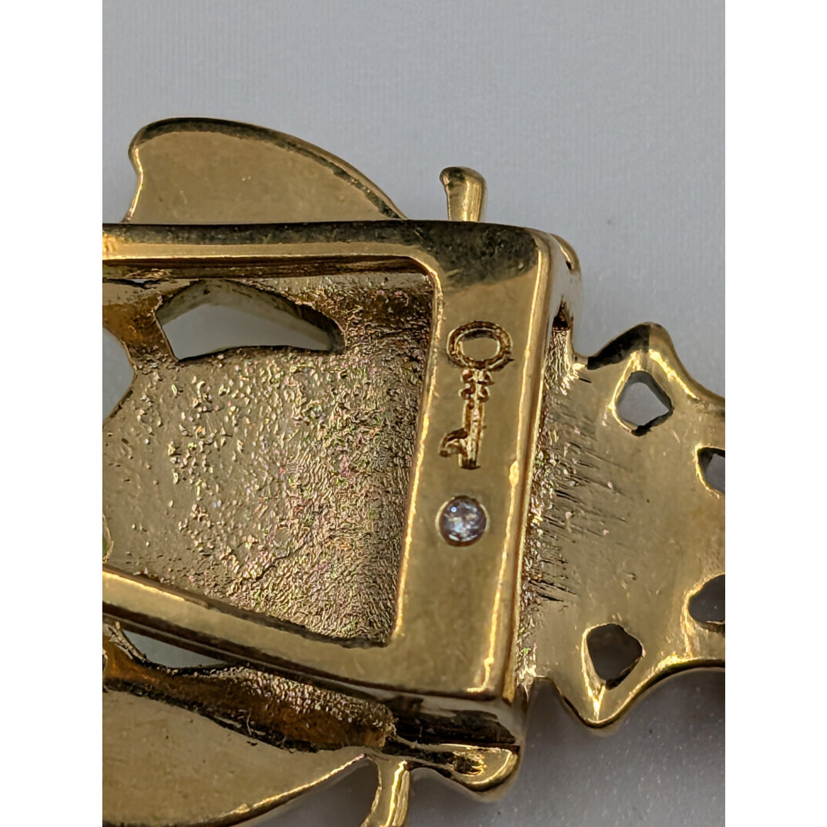 Stella & Dot Keep Collective Buzz Thrill Bee Slider Charm