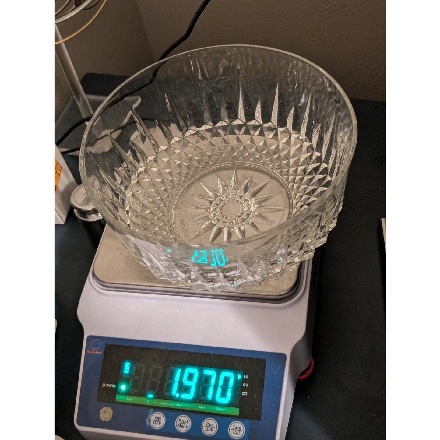 Arcoroc France Diamond Starburst 8" Clear Glass Bowl