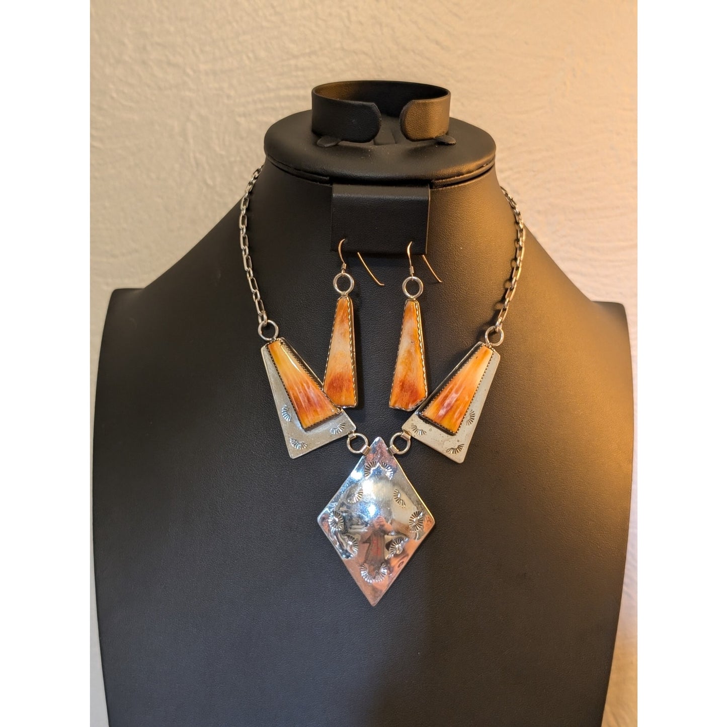 Navajo Native American Sterling B.J. Guerro Spiny Oyster Necklace & Earrings Set