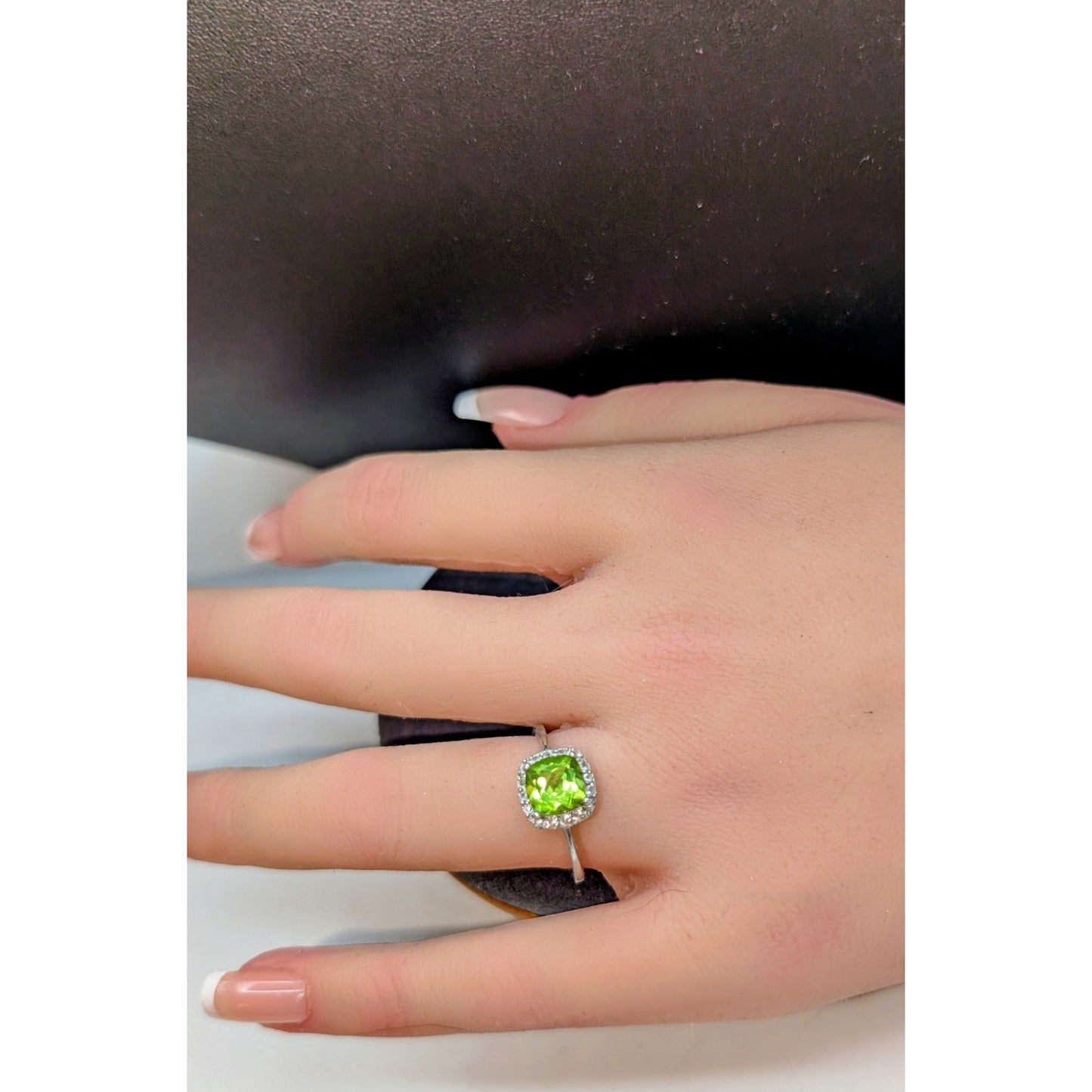 925 Sterling Silver Peridot & Diamond Ring Size 8