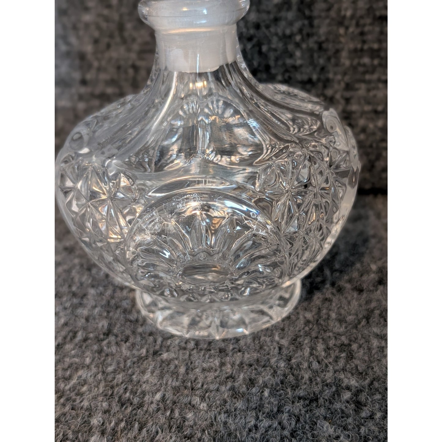 Vintage Hofbauer Byrdes Collection Crystal Bird Perfume Bottle W/ Dauber Topper
