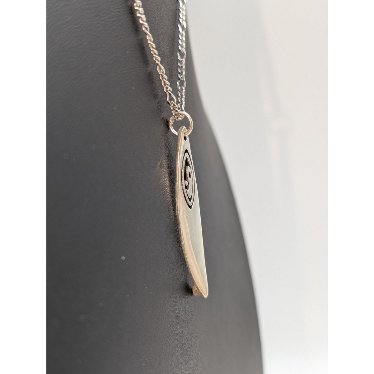 Ezi Zino 925 Sterling  Yin Yang Surfboard Pendant 18" Figaro Chain Necklace