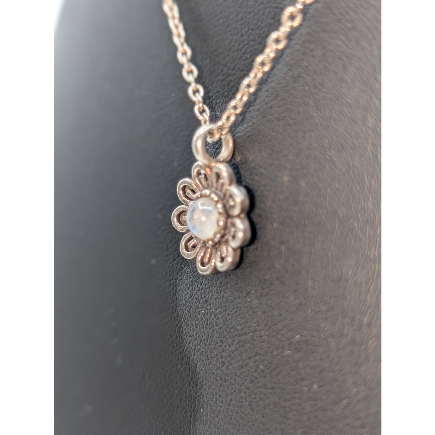 Vintage 925 Sterling Silver Moonstone Flower 17"-18.5" Chain Necklace