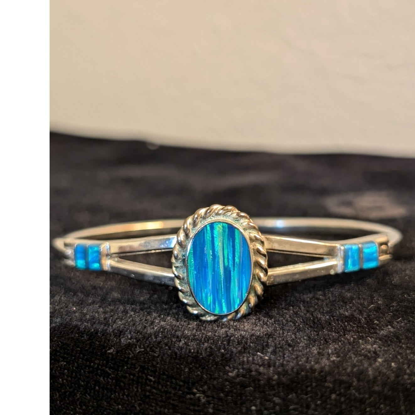 Vintage Mexico Artisan 925 Sterling Blue Opal Doublet Hinged Cuff Bracelet