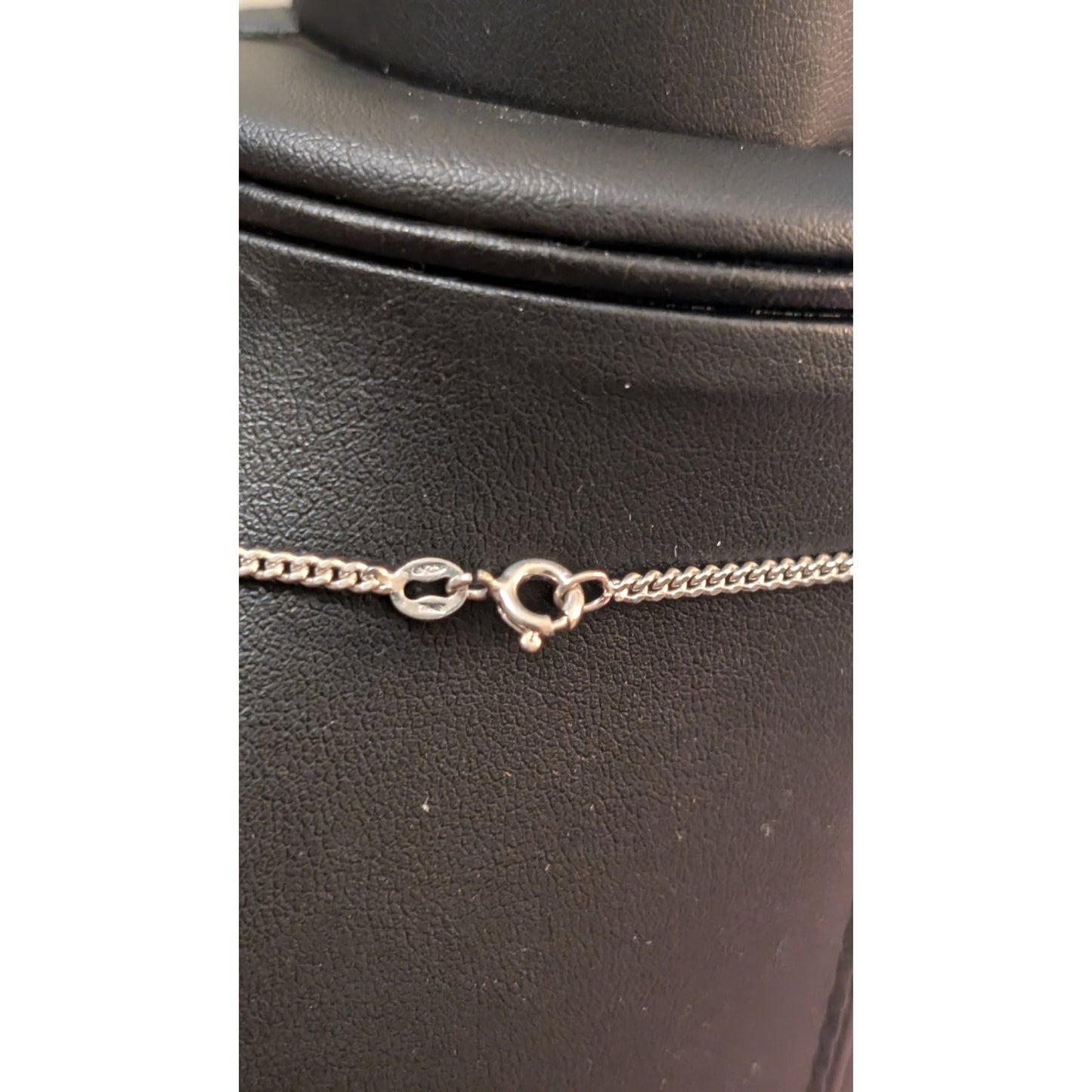 Vintage 1970s Solid Sterling Silver Two Boys Pendant 20" Necklace