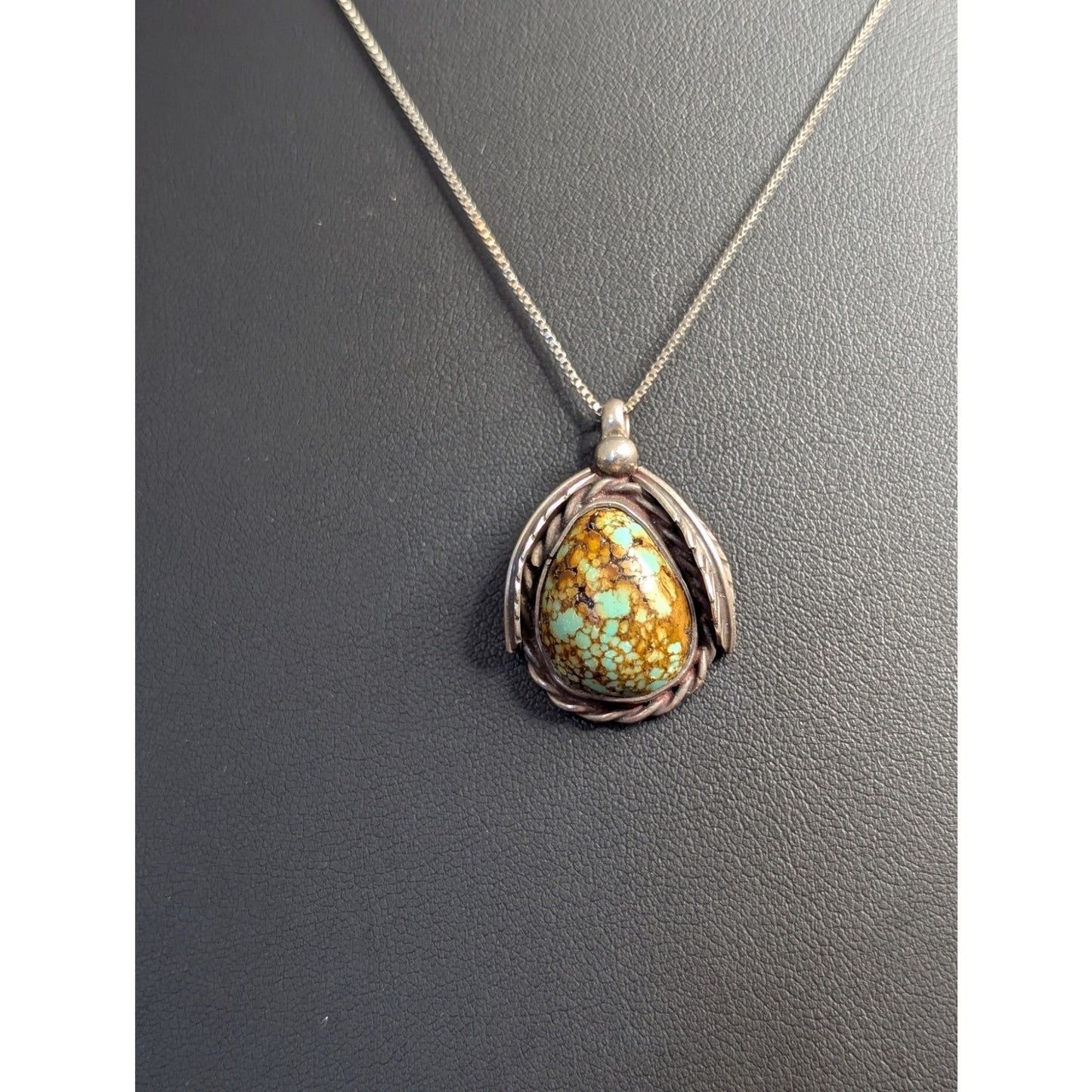 VTG 925 Sterling Navajo Brown Web Pear Shape Turquoise Leaf Pendant Necklace