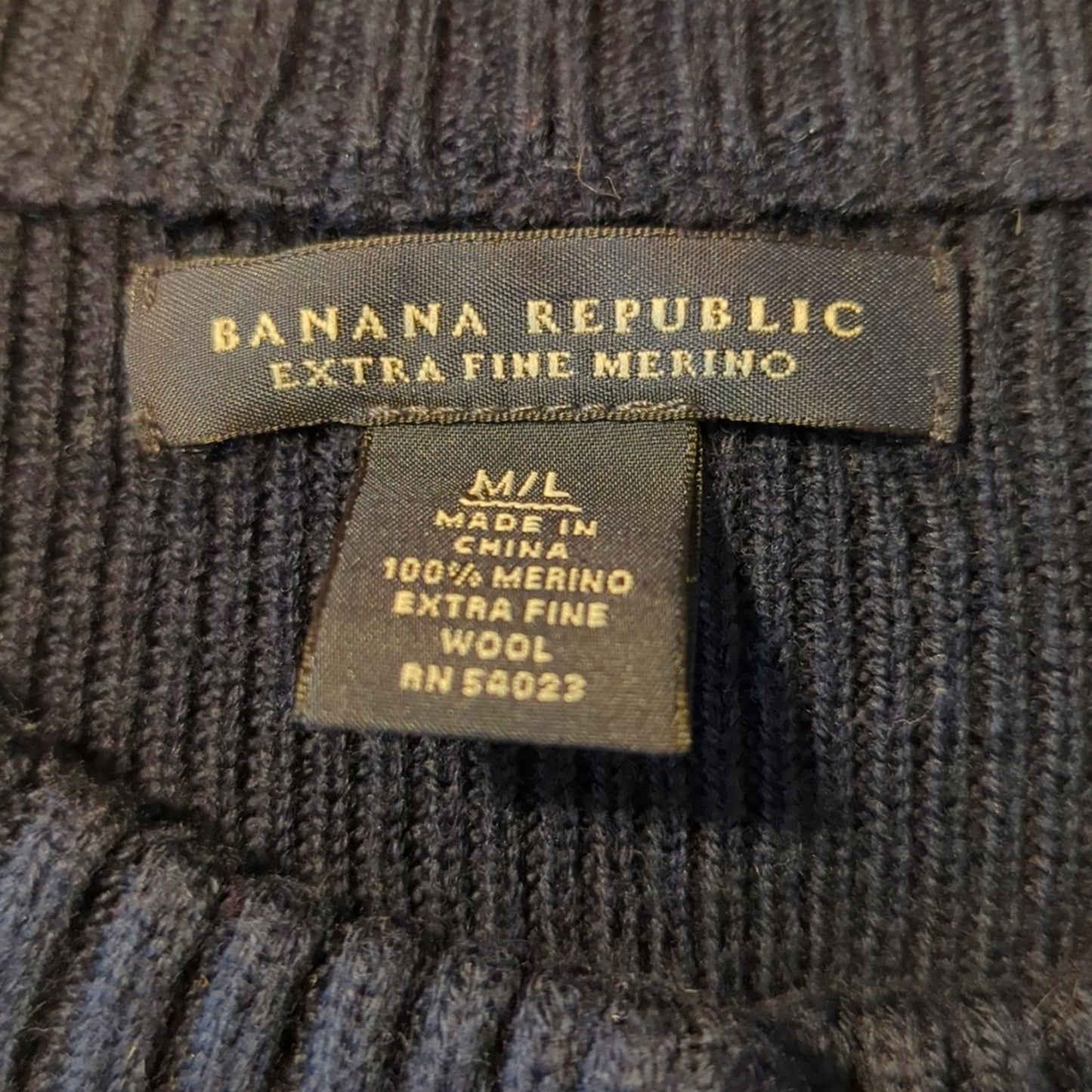Banana Republic 100% Extra Fine Merino Wool Navy Sweater Cape Womens Sz M/L