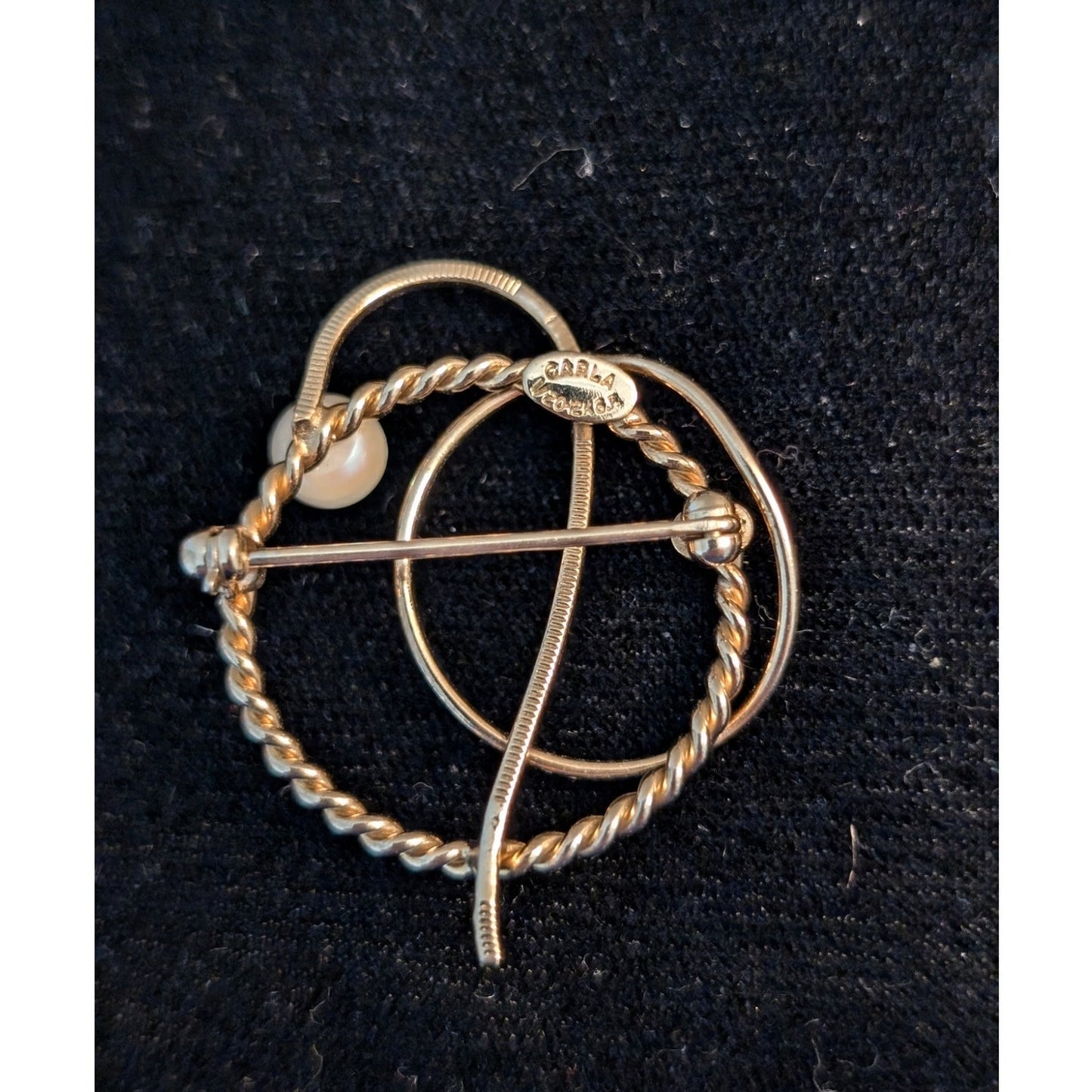 Signed Carla 1/20 12K Gold Filled Pearl Scatter Pin