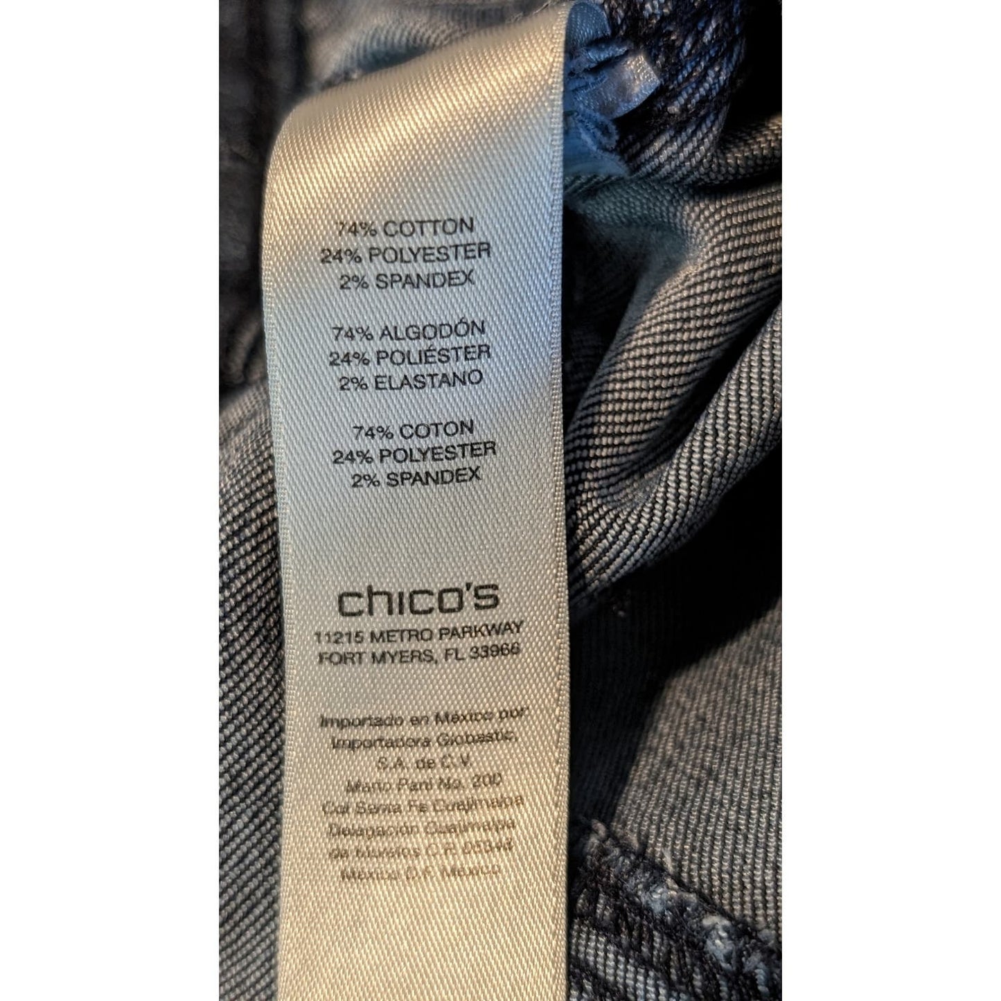 Chico's Dark Wash Slimming Pull On Jean Chico's Size 1 (US M-8)