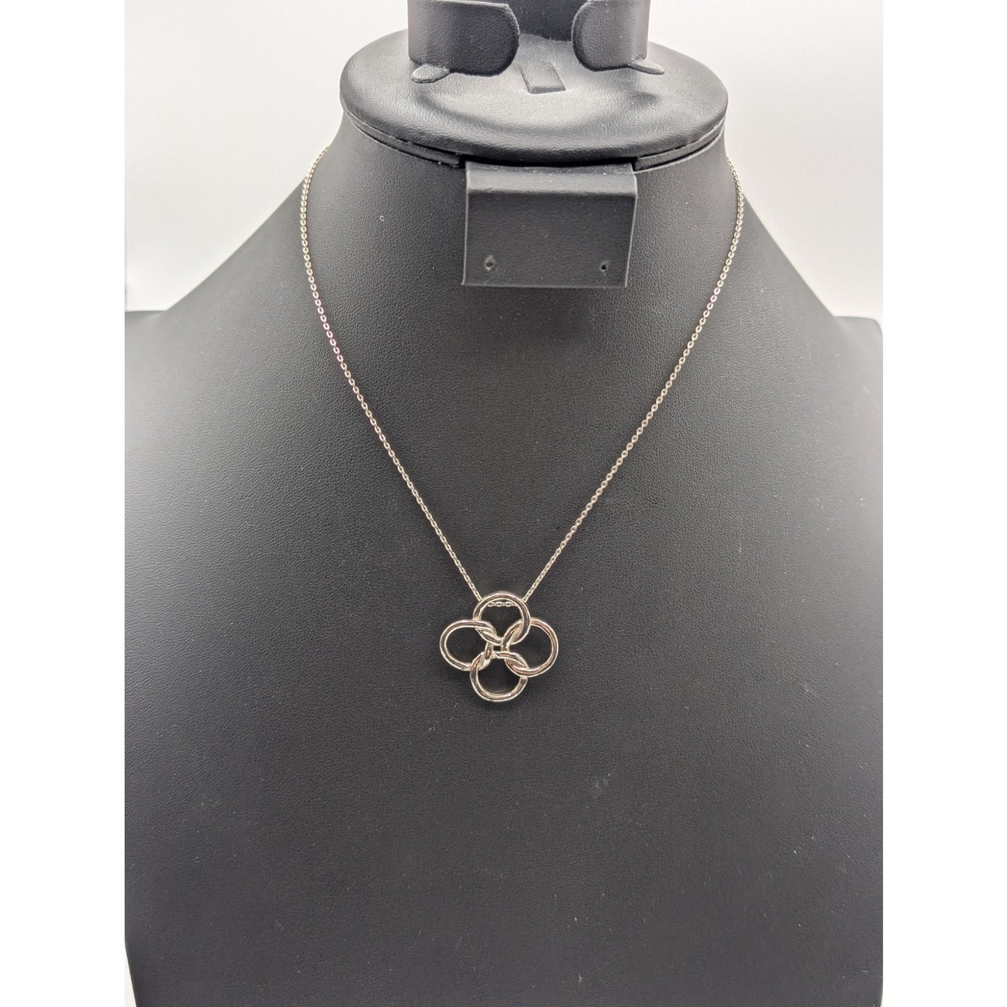 925 Sterling Silver Celtic Knot 1" Pendant 16" Necklace