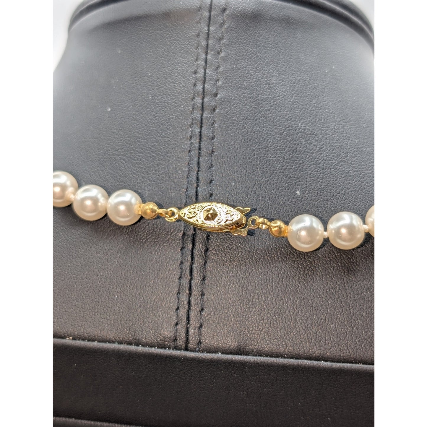 Vintage Glass Pearl Gold Tone Clasp 18" Necklace & Bracelet Set