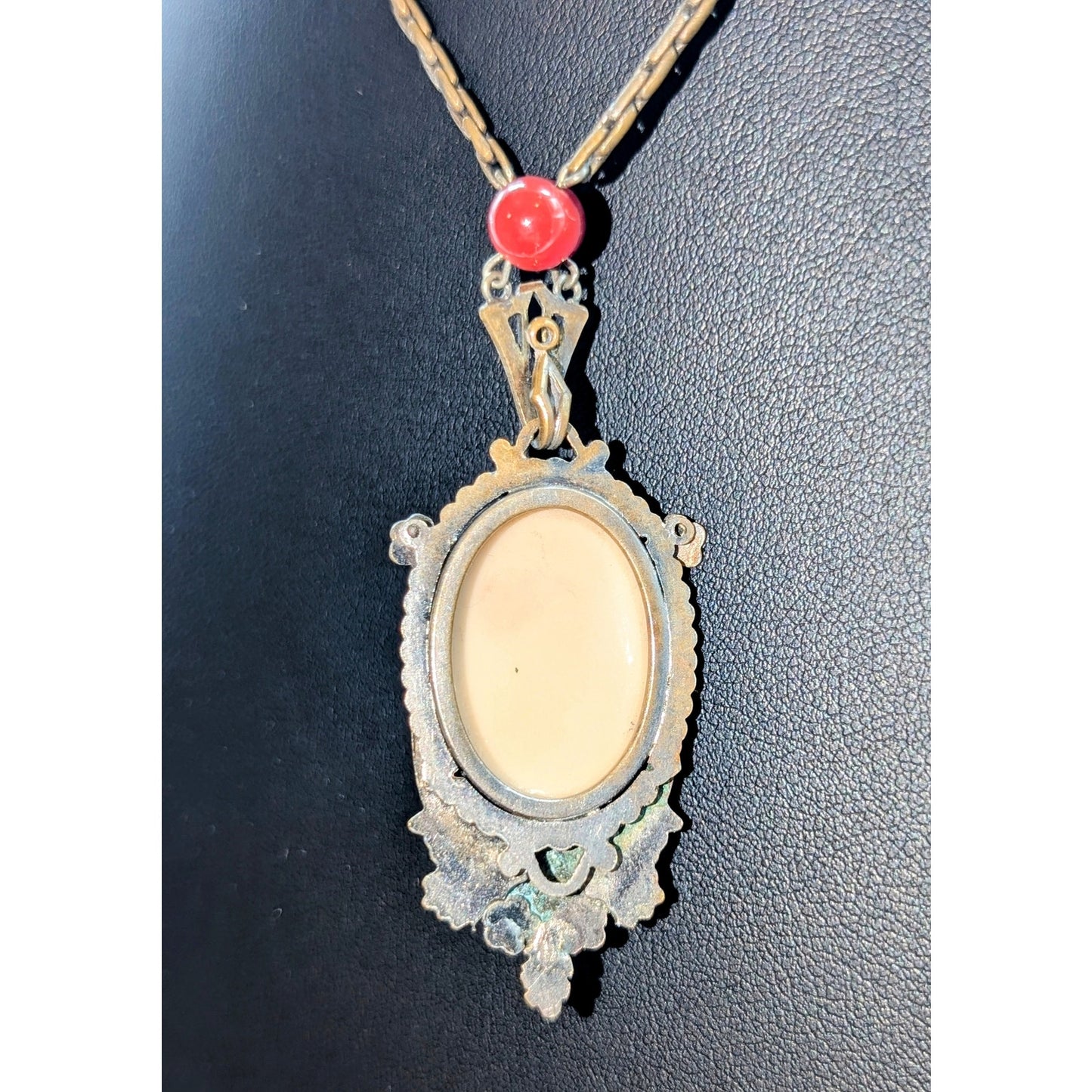 Art Deco Carved Cameo Glass Bead Ornate Floral Work Bronze Chain 17" Necklace