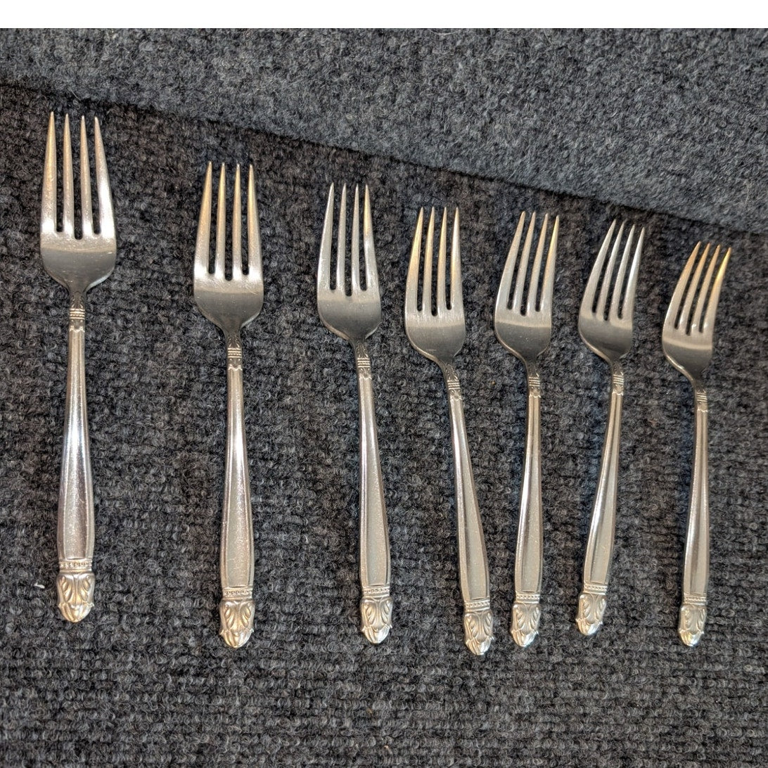 VTG Holmes & Edwards Inlaid IS Danish Princess Patter 7 Piece Fork Silverware