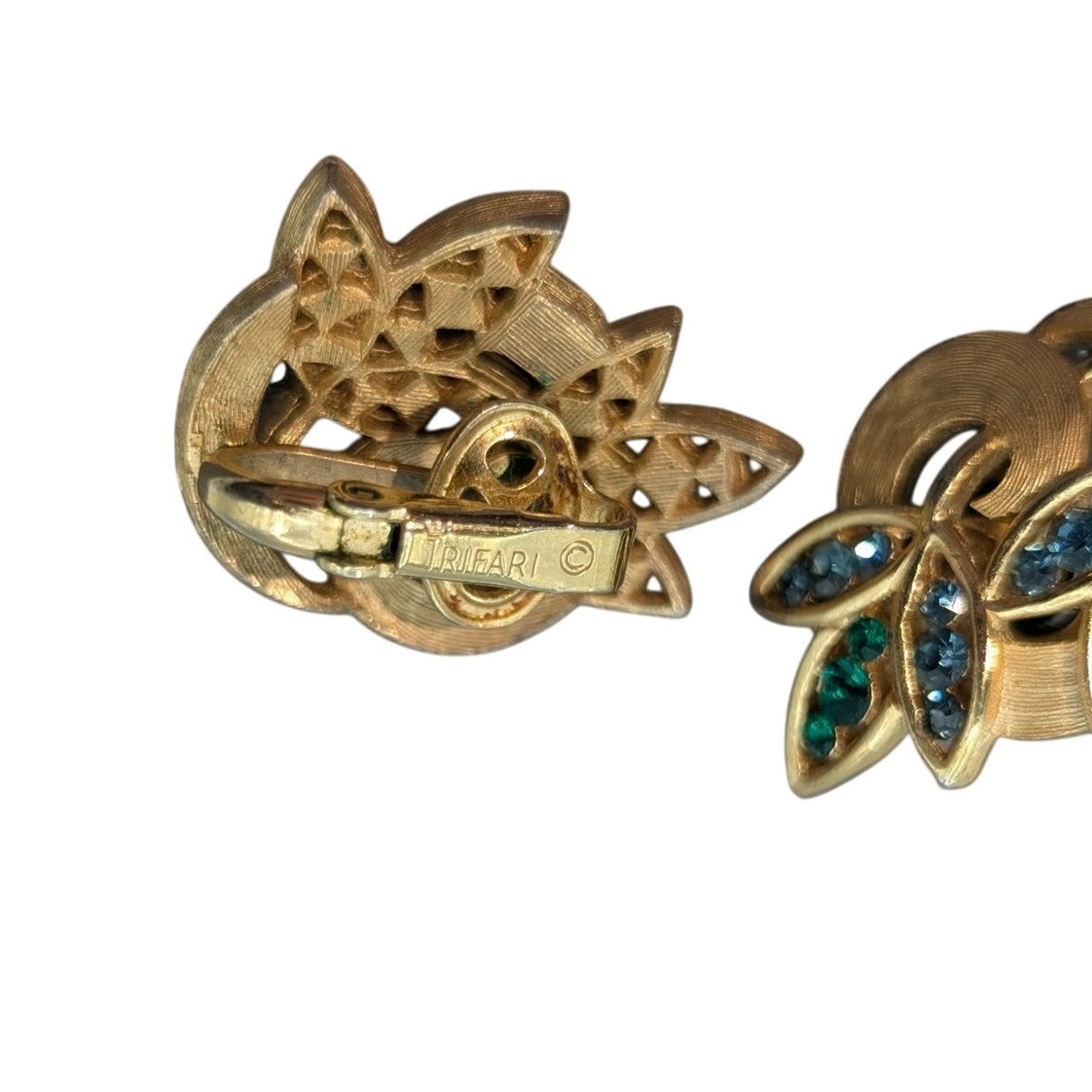 VTG Signed Crown Trifari Blue Green Rhinestone Leaf Brushed Gold Tone Earrings