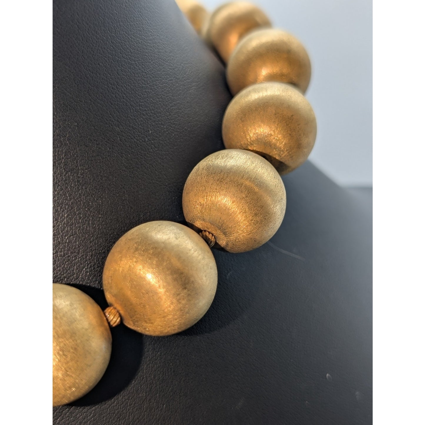 VENDOME Signed Vintage 1960s Chunky Satin Finished Gold Tone Beaded Necklace