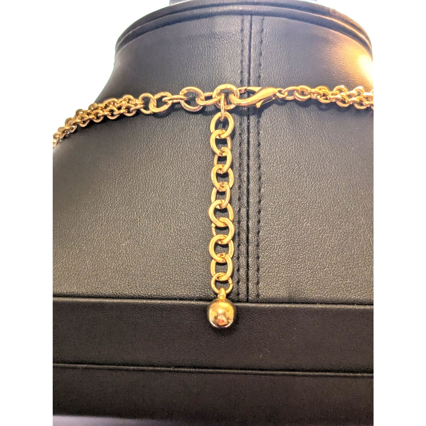 Retro 70's Orange Hammered Oval Disk Gold Tone Chain Necklace & Earring Set
