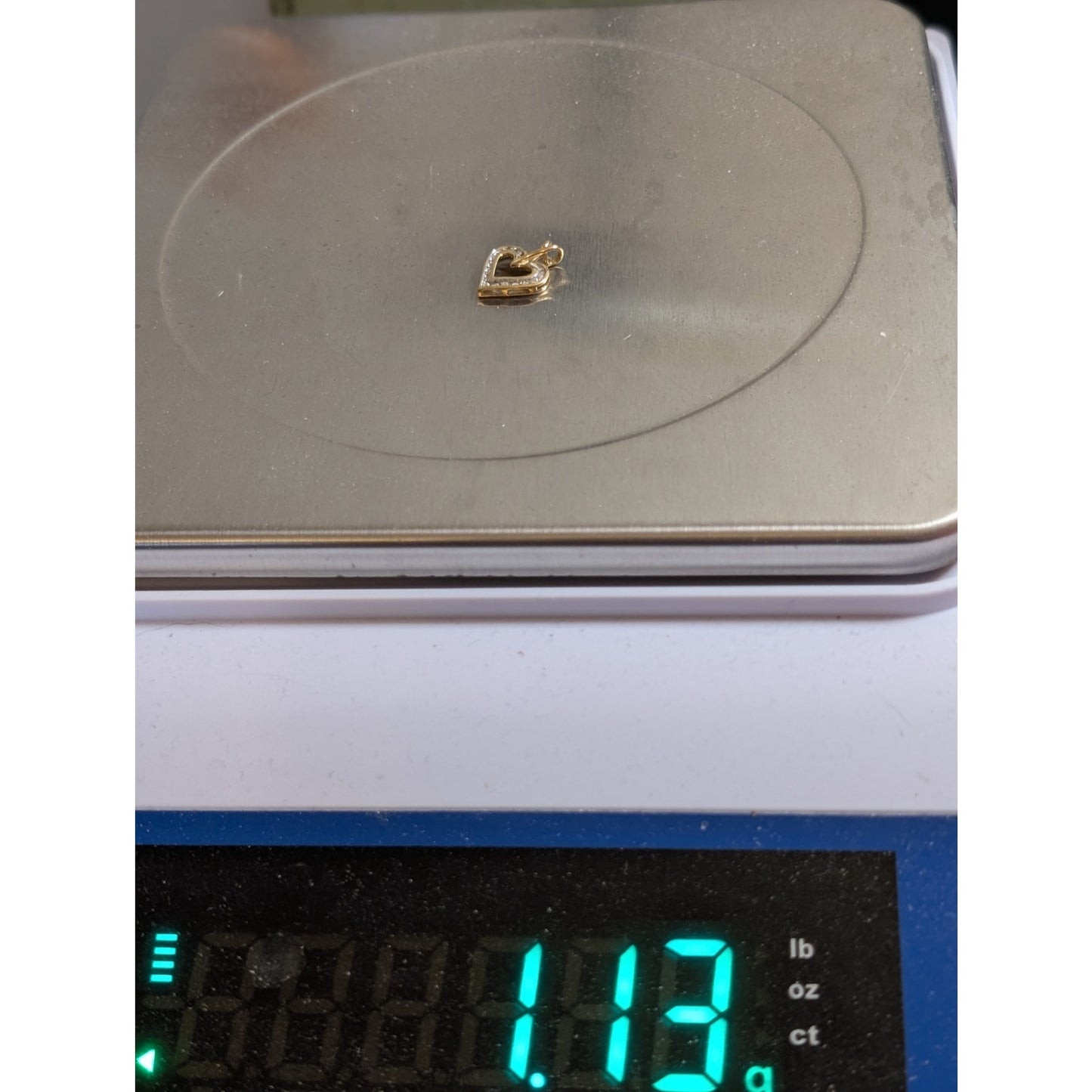 Vintage Solid 10K Yellow Gold 0.08 Carat Total Weight Diamond Heart Pendant