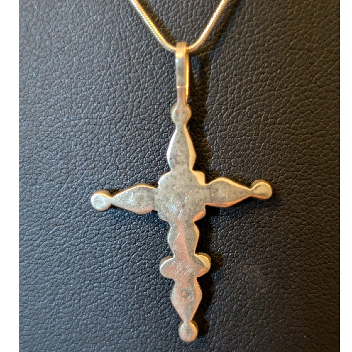 Vintage 925 Sterling Silver Petit Point Sawtooth Set Turquoise Cross Necklace